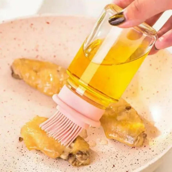 (علبة مزيتة صغيرة مع فرشاة سيلكونية ( 150 مل Small Oil Can with Silicone Brush (150 ml .)