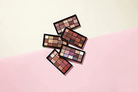 ميك أب ريفوليوشن - باليت مكياج معاد تحميل مجموعة ظلال عيون تحتوي على 15 ظلال Makeup Revolution Reloaded Palette, Makeup Eyeshadow Palette, Includes 15 Shades, Lasts All Day Long, Cruelty Free, Iconic 3.0, 16.5g