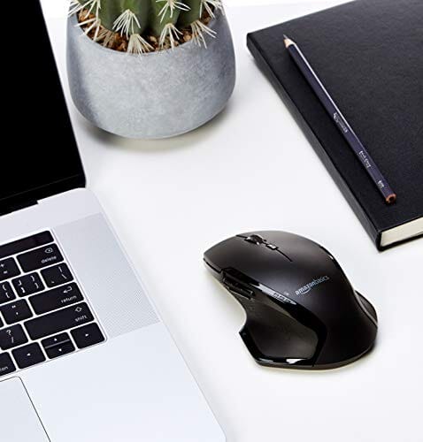 ماوس كمبيوتر لاسلكي مريح بالحجم الكامل مع تمرير سريع Amazon Basics Full-Size Ergonomic Wireless PC Mouse with Fast Scrolling