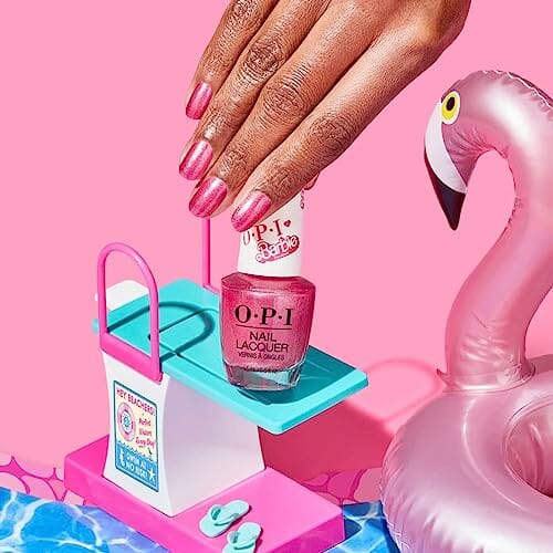طلاء أظافر باللون الوردي OPI Nail Lacquer, Opaque Pearl Finish Pink Nail Polish, Up to 7 Days of Wear, Chip Resistant & Fast Drying, 3 Barbie Limited Edition Collection, Welcome to Barbie Land, 0.5 fl oz