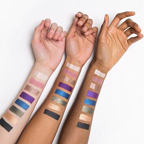 لوحة ظلال العيون (قد تختلف العبوة) COVERGIRL truNAKED Eyeshadow Palette (packaging may vary)