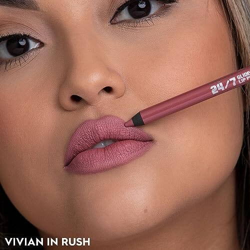 قلم الشفاه الانزلاقي 24/7 من أوربان ديكاي - محدد شفاه  URBAN DECAY 24/7 Glide-On Lip Pencil - Waterproof & Longwearing Lip Liner - Smooth, Creamy & Moisturizing Formula with Vitamin E - Prevents Lipstick from Feathering – Rush (Pink-Mauve), 0.04 Oz