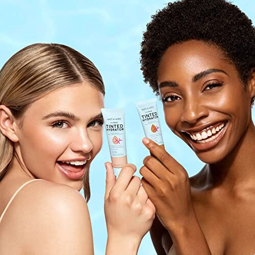 مكياج مرطب ملون بلون مطفأ اللمعة من ويت إن وايلد باري فوكس أسمر متوسط خالي من الزيوت Wet n Wild Bare Focus Tinted Hydrator Matte Finish, Medium Tan, Oil-Free, Moisturizing Makeup | Hyaluronic Acid | Sheer To Medium Coverage