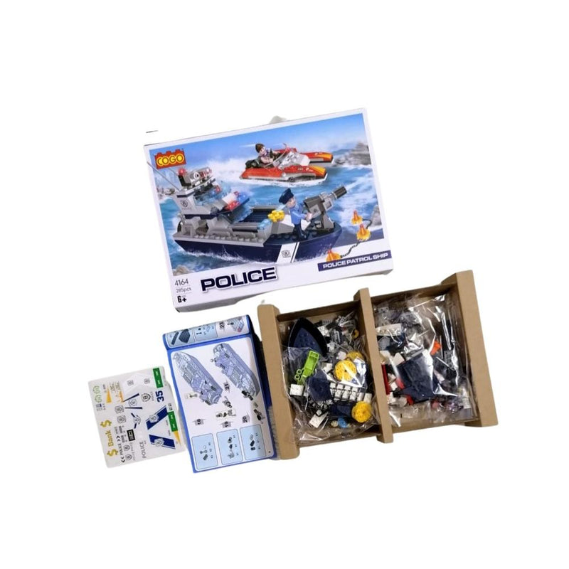 مكعبات بلاستيكية تعليمية زوارق Educational plastic cubes in a kayak cartoon box